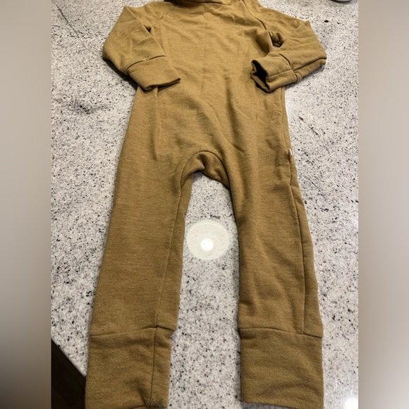 Childhoods Romper 4T - Picture 9 of 9